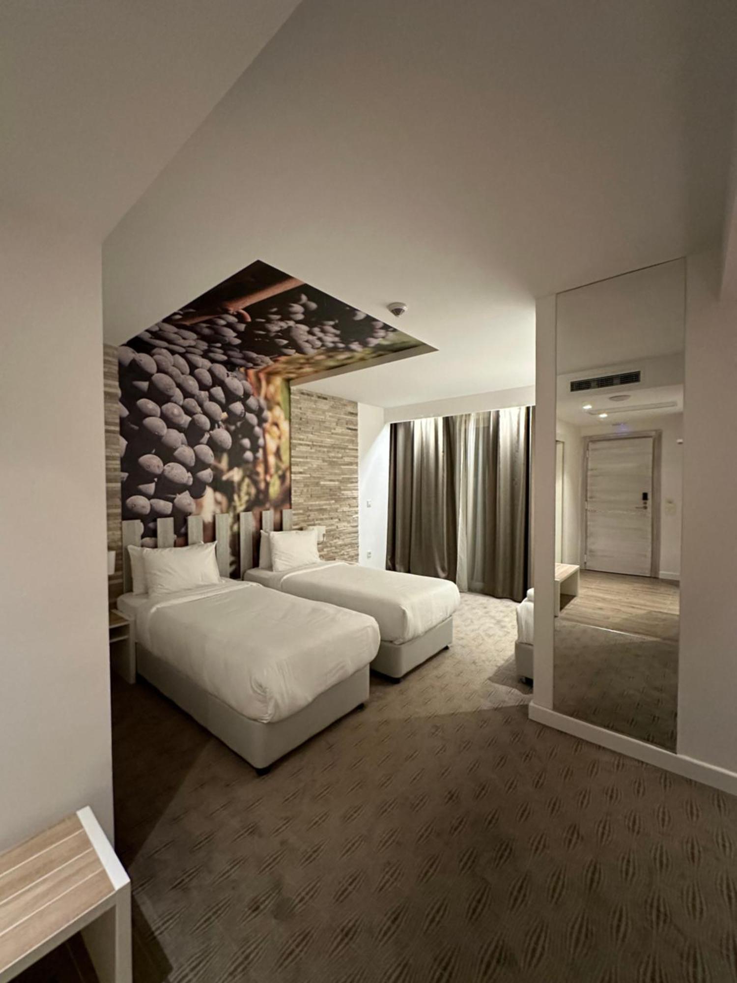 Hotel Nar Trebin Dış mekan fotoğraf