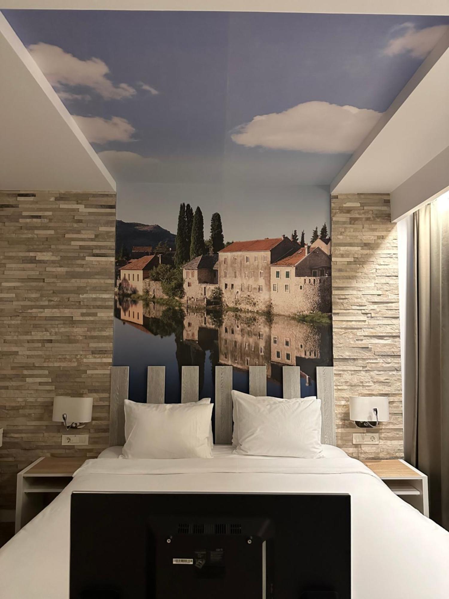 Hotel Nar Trebin Dış mekan fotoğraf
