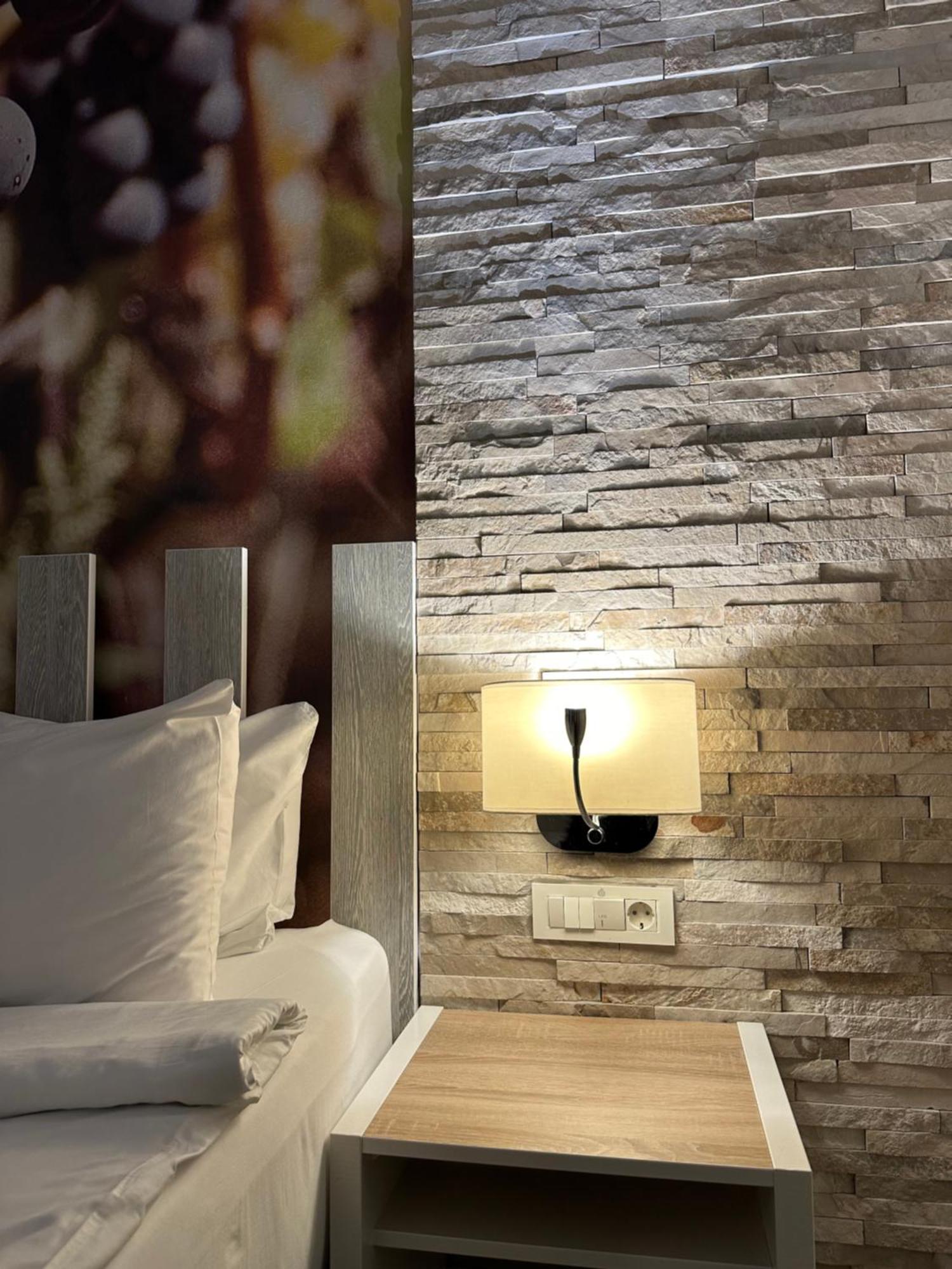 Hotel Nar Trebin Dış mekan fotoğraf